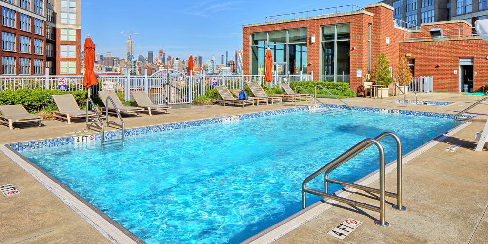1125-MAXWELL-POOL.png